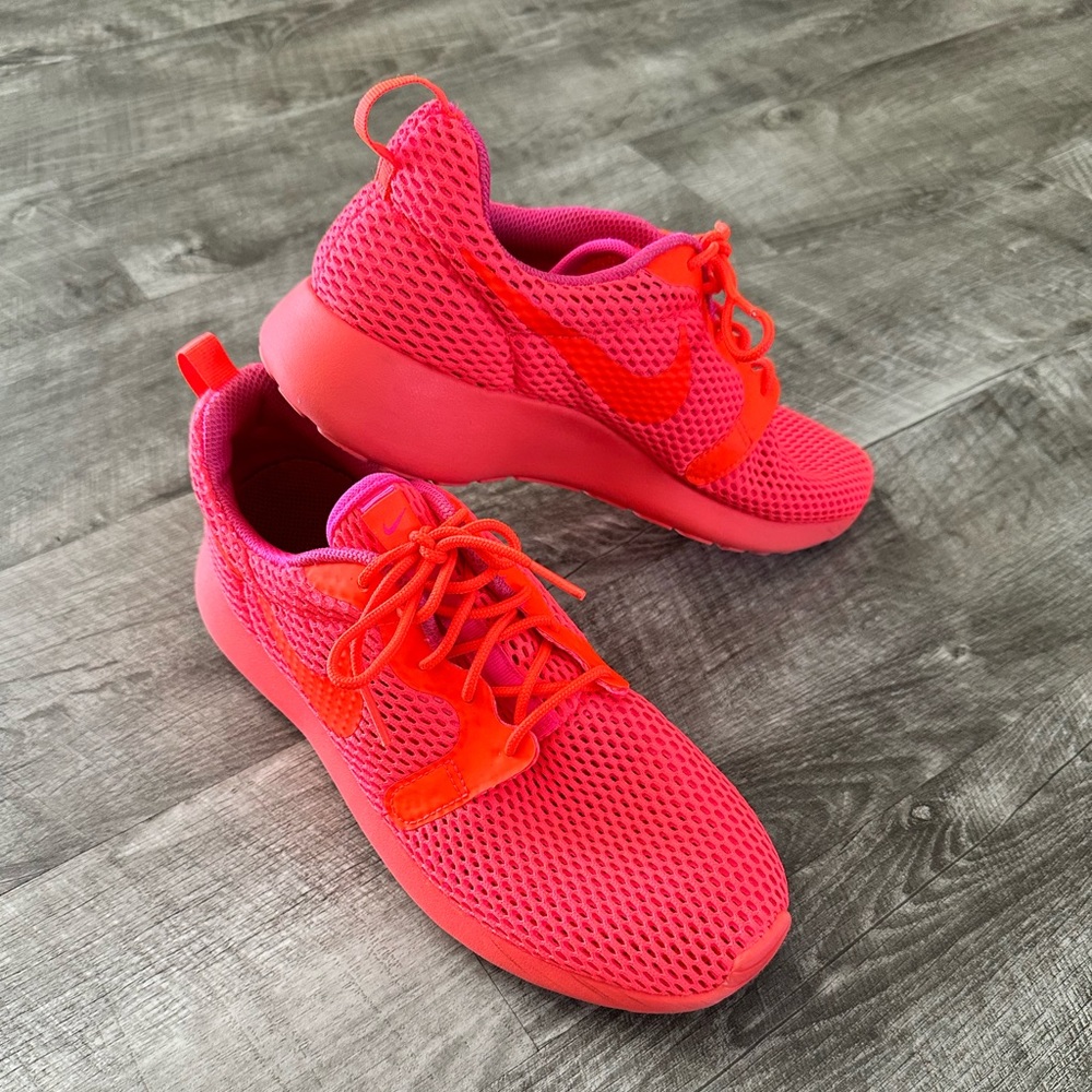 NIKE Roshe One Hyperfuse 8.5